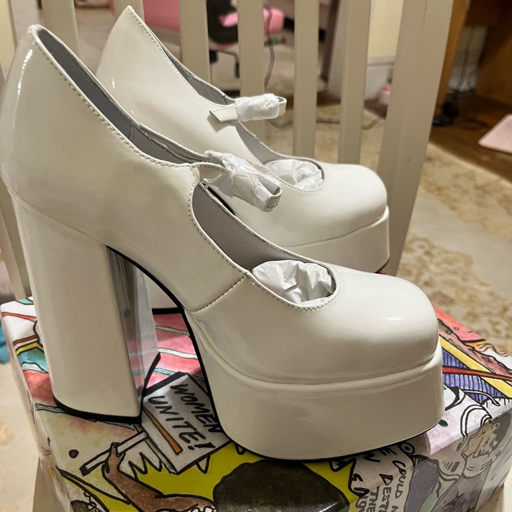 NWT Jeffrey Campbell white platforms, 7
